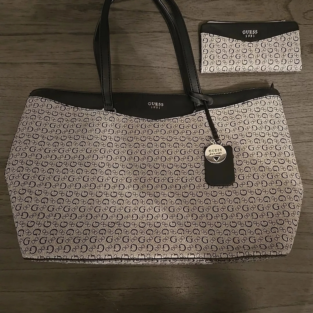 GUESS Monogram Black and Gray Tote Set